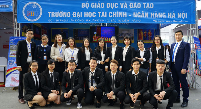 ban tu van tuyen sinh truong Dai hoc tai chinh ngan hang ha noi
